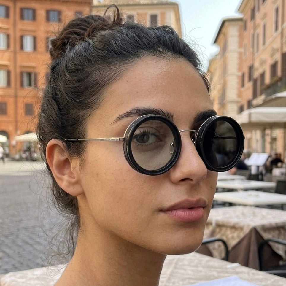 Belluvia | Il Tuo Occhiale polarizzato a tinta regolabile.